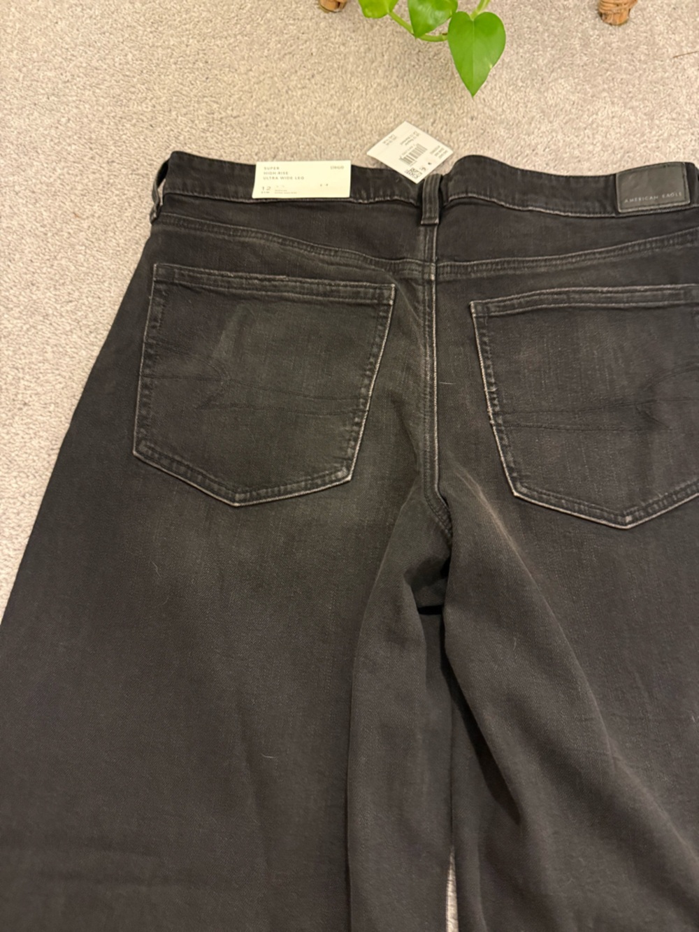 NWT Sz 12R American Eagle "Strigid" Super High Rise Ultra-Wide Leg Charcoal Jean - Picture 12 of 15